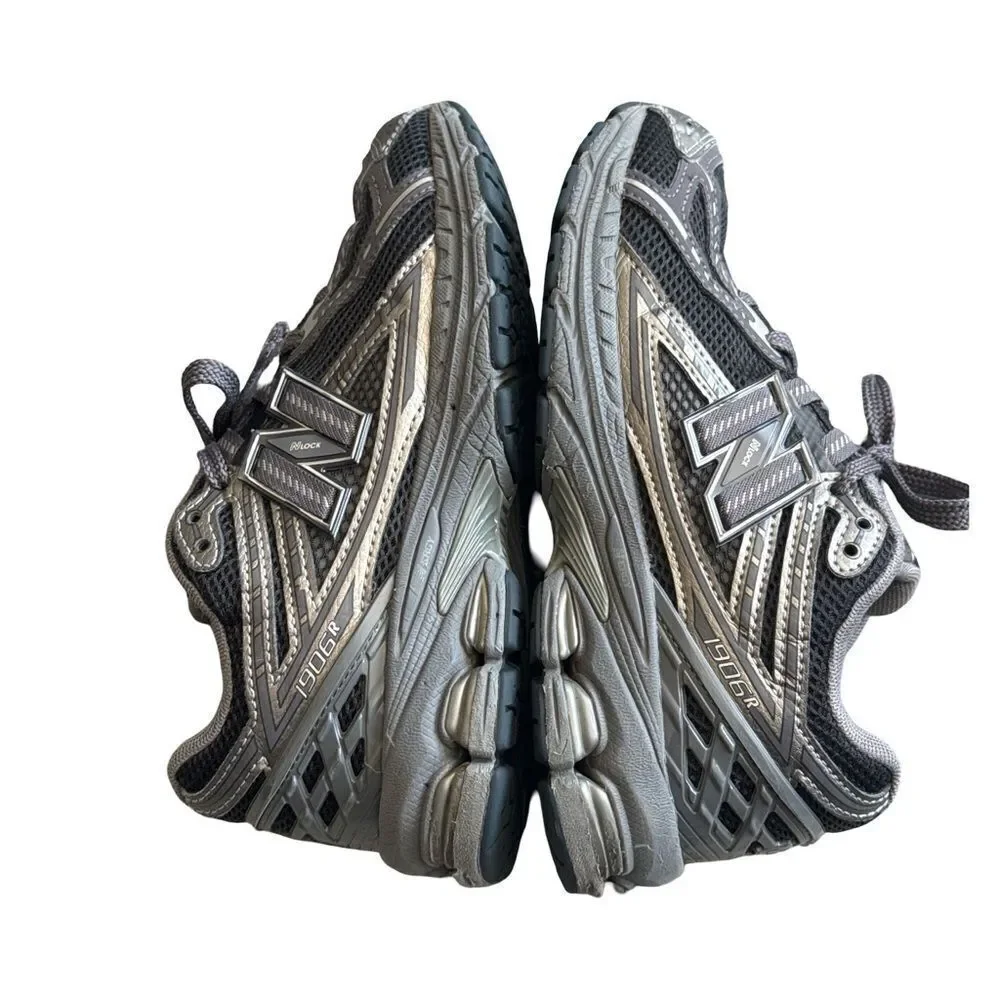 New Balance 1906R Sneakers
